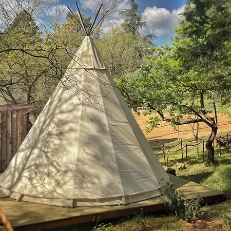Tipi A Roussillon Roussillon en Isere