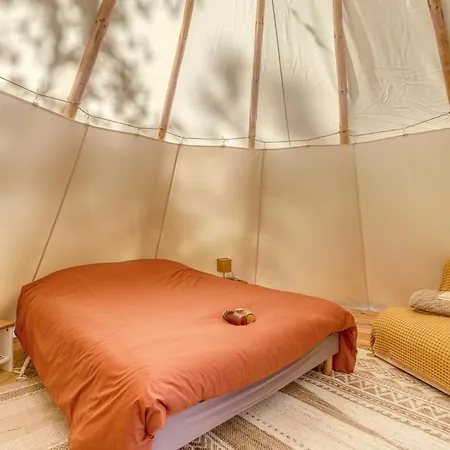 Tipi A Roussillon *