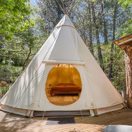 Tipi A Roussillon * Roussillon en Isere